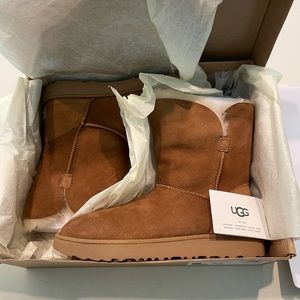 Women’s Ugg Classic Cuff 7.5